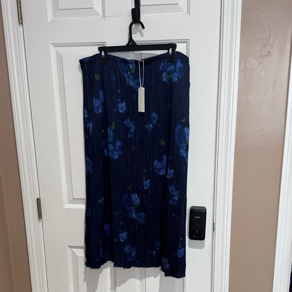 Vince Navy Floral A-Line Skirt